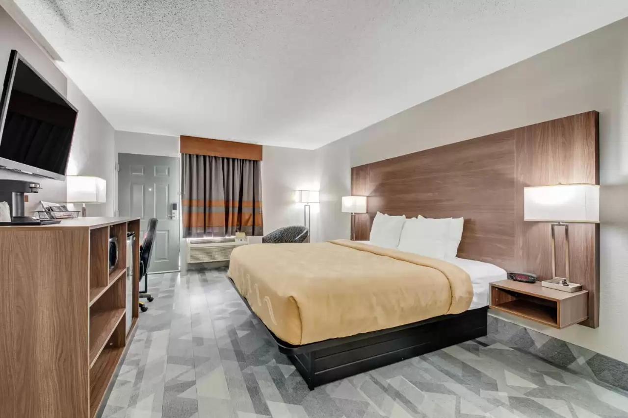 Quality Inn Dalton Buitenkant foto